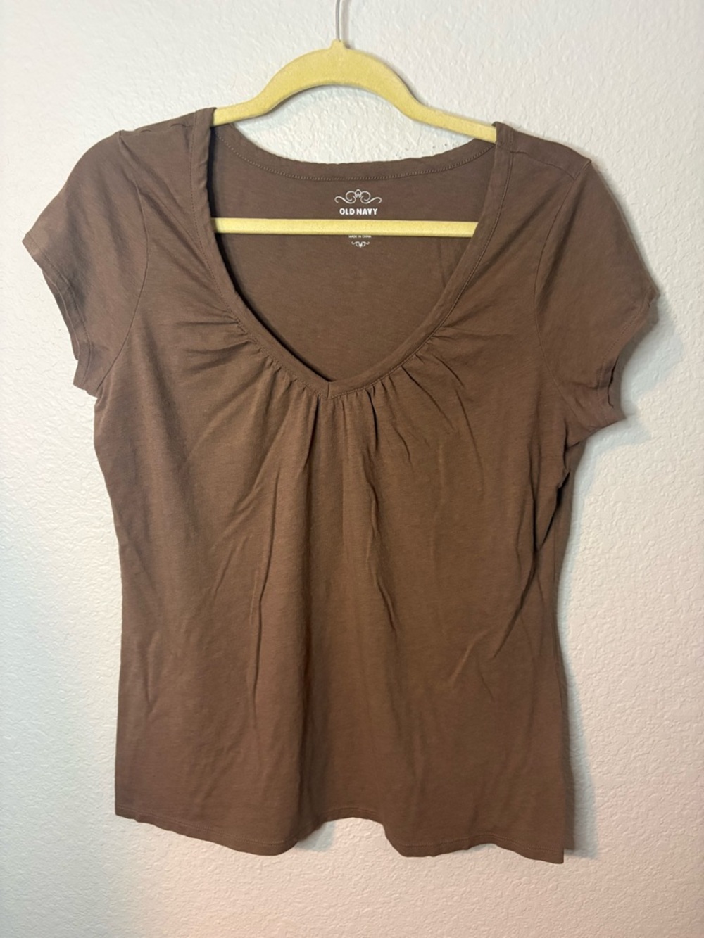 Old Navy Women's Brown V-Neck Short Sleeve Tee